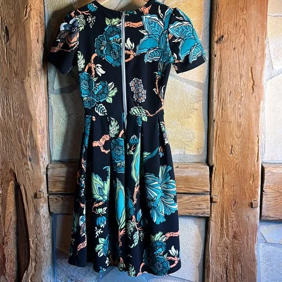 LuLaRoe Floral Amelia Dress - Picture 6 of 8